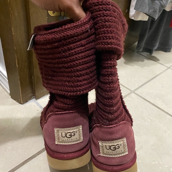 UGGS💕 - Picture 3 of 5